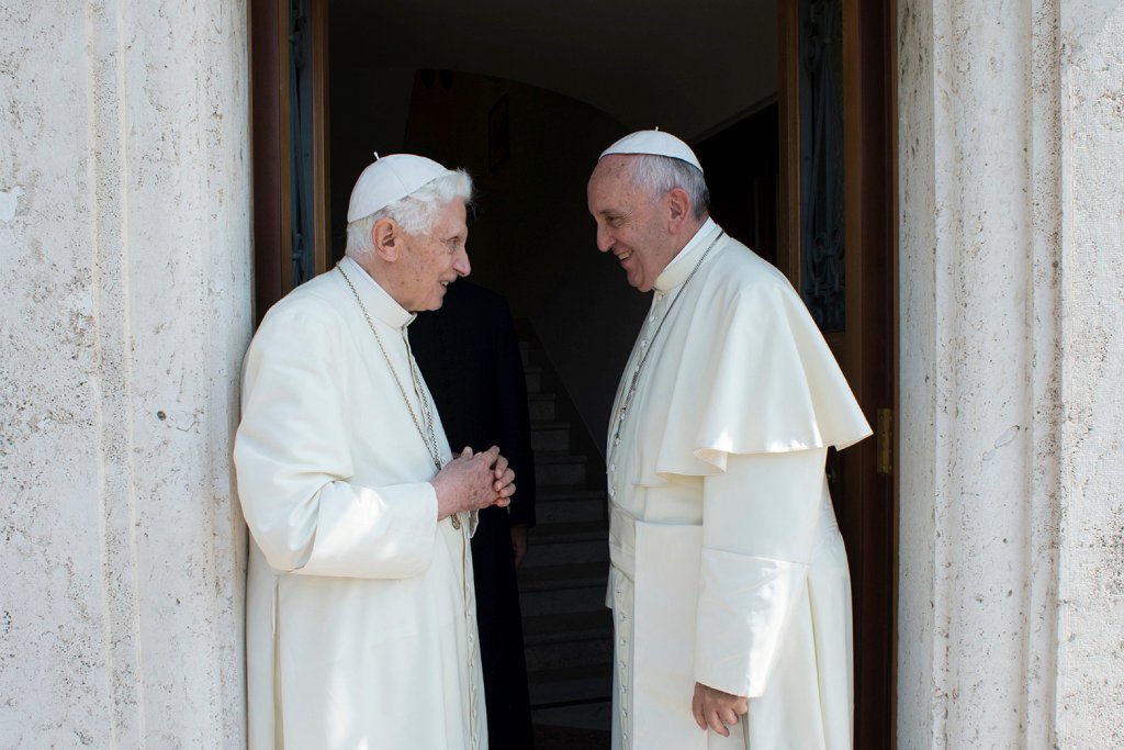 Benedicto XVI y Francisco. Dos Papas en el mismo espacio-tiempo. Los abusos sexuales a menores en la Iglesia Católica.